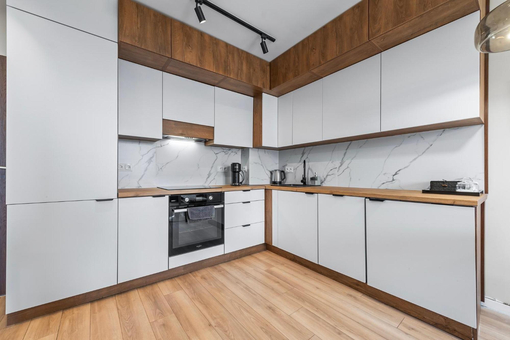 Rentplanet - Apartament Miedzynarodowa Варшава Экстерьер фото